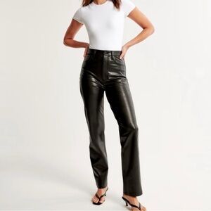 Abercrombie & Fitch 90’s Straight Black High Rise Vegan Leather Pants. Size 26/2